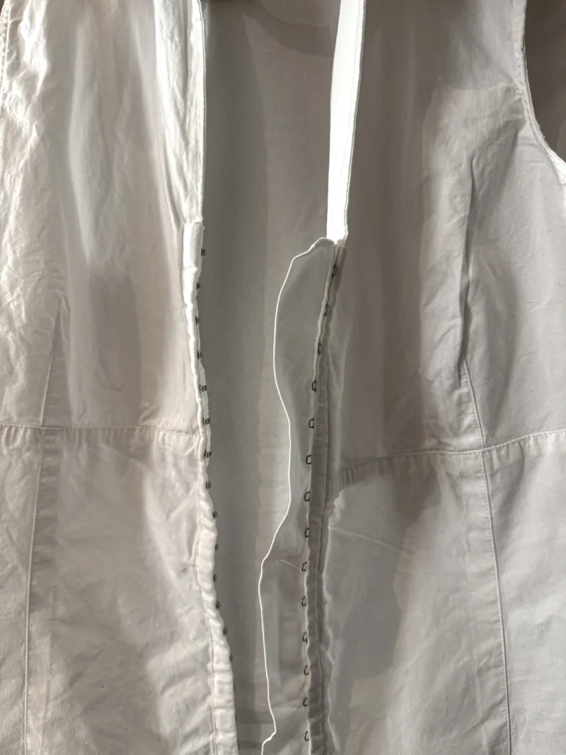 White Vest - Image 2